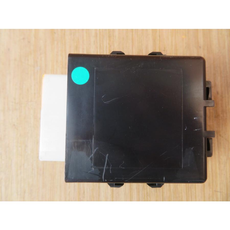 H24 レクサス CT200 ZWA10 ワイパーリレー |  | 03