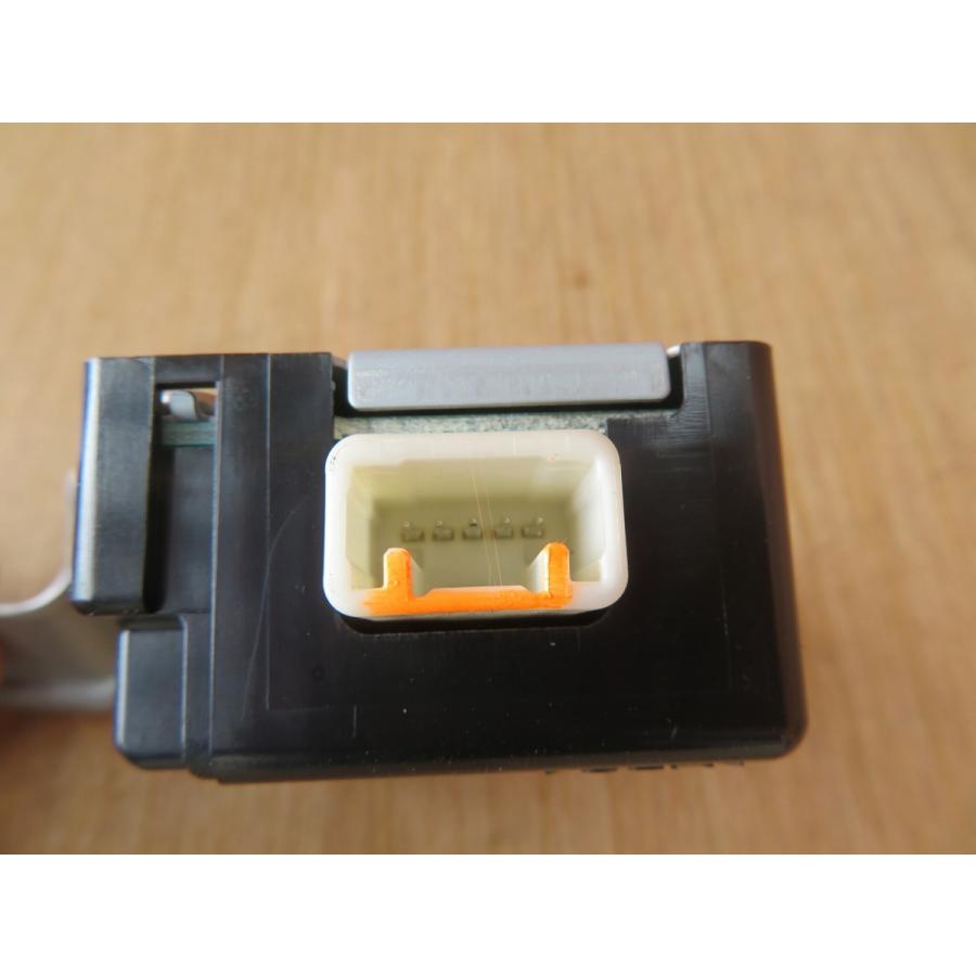 H20 アルファード ANH20W キーレスレシーバーコンピューター |  | 02