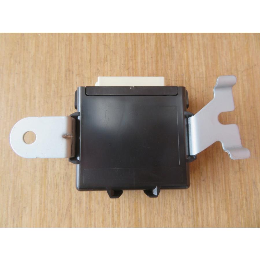 H20 アルファード ANH20W ヘッドライトオートレベリングコンピューター |  | 03