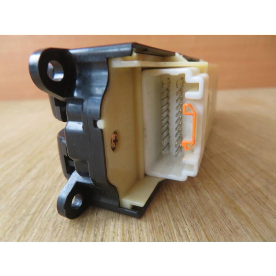 H15 アルファードG ANH10W パワーウインドウスイッチ/PWスイッチ |  | 03