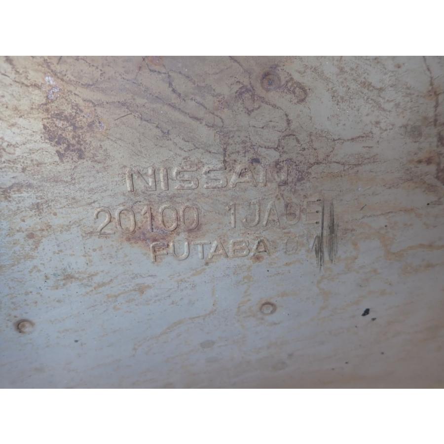 H22 エルグランド TNE52 4WD センターマフラー/センターパイプ |  | 03