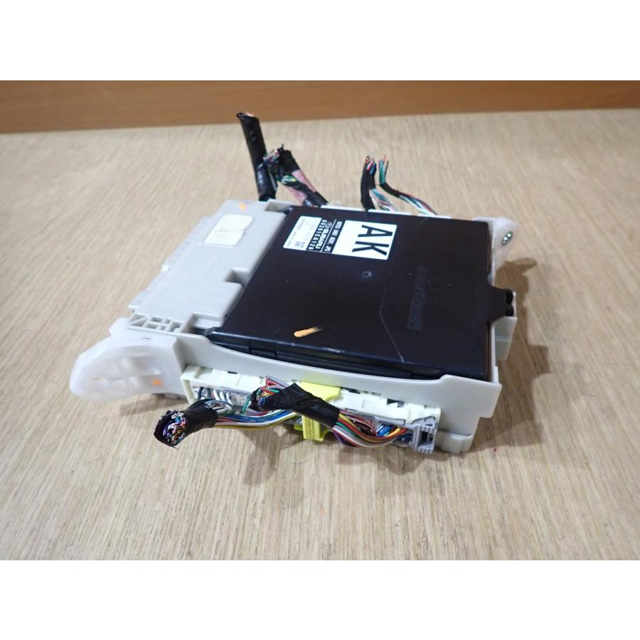 H26 86 ZN6 ヒューズボックス/フューズボックス/インテグレーテッドユニット |  | 05