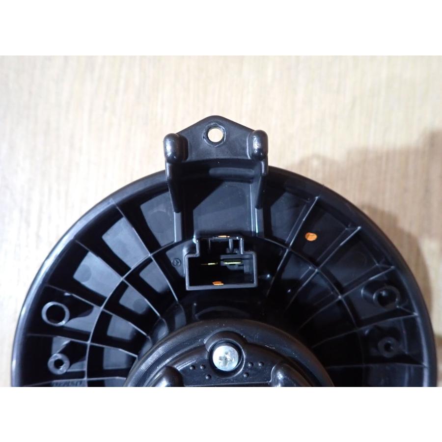 H26 86 ZN6 ヒーターモーター/ブロアファン |  | 03