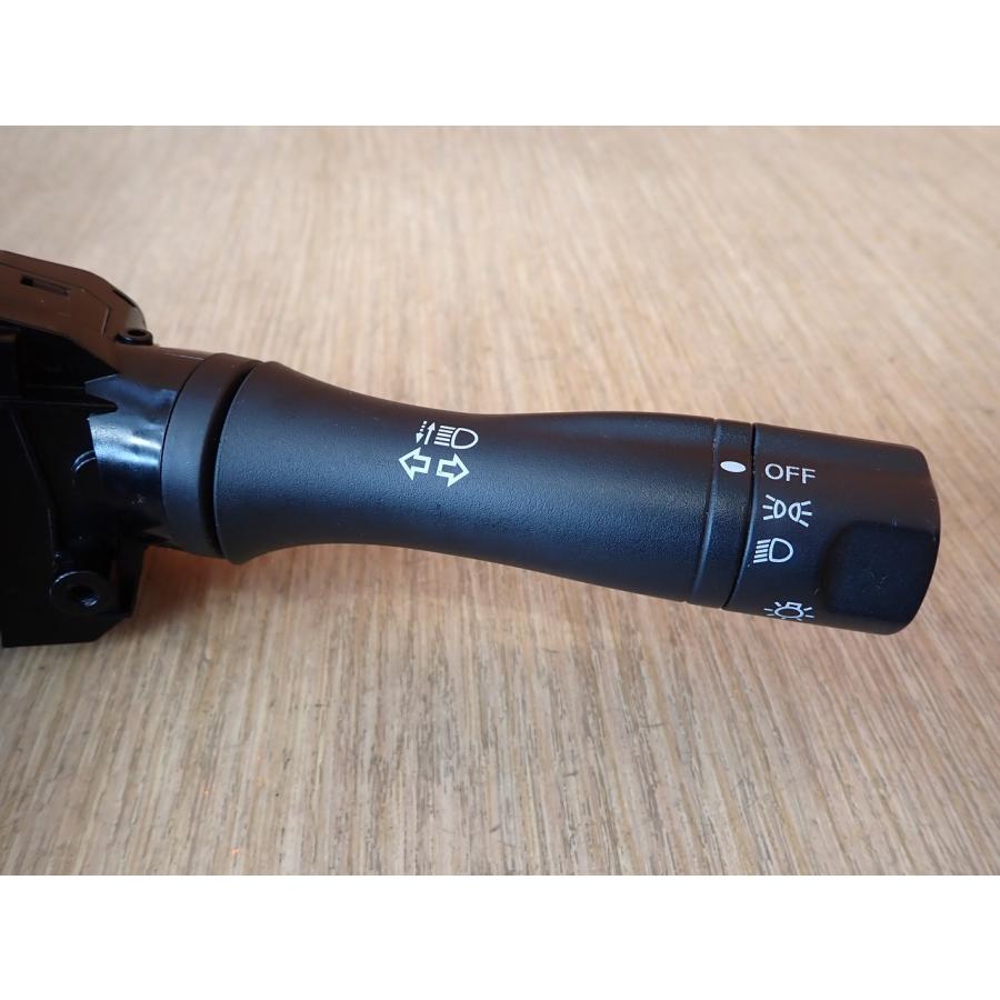 H28 NV350キャラバン CW4E26 コンビネーションスイッチ/コンビスイッチ/ディマースイッチ |  | 01