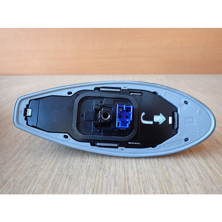 H25 レクサス IS300 AVE30 アンテナ/ルーフアンテナ/シャークアンテナ |  | 03