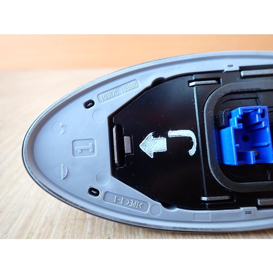 H25 レクサス IS300 AVE30 アンテナ/ルーフアンテナ/シャークアンテナ |  | 04