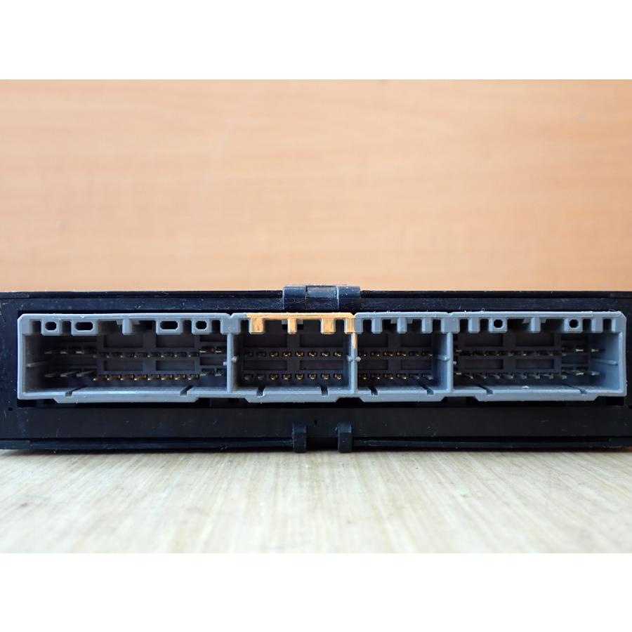 キャンター FB700 ABSコンピューター/ABSコントロールユニット |  | 02