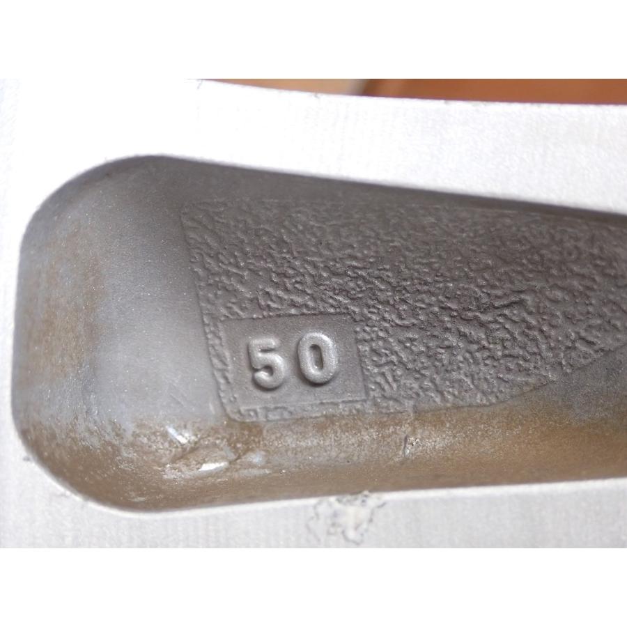 H19 クラウン GRS180 215/60R16/16×7JJ/オフセット:50/5穴/PCD=114.3/タイヤ・ホイール1本 |  | 02