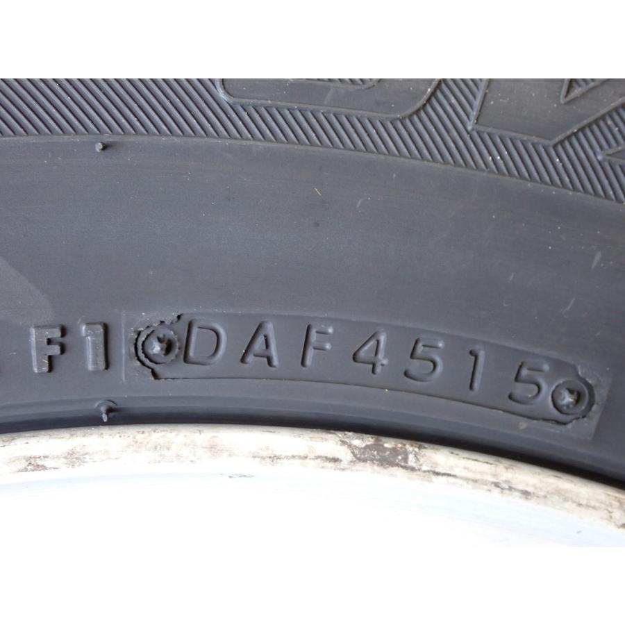 H19 クラウン GRS180 215/60R16/16×7JJ/オフセット:50/5穴/PCD=114.3/タイヤ・ホイール1本 |  | 03