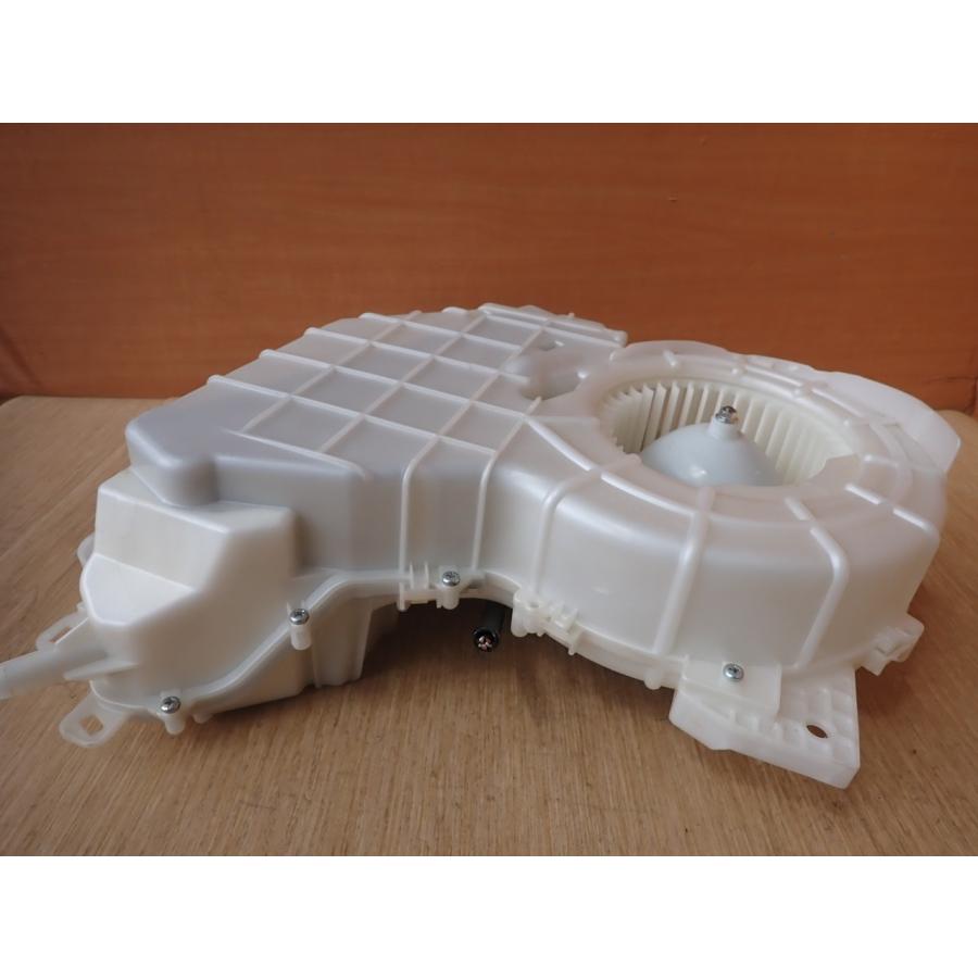 H22 ステップワゴンスパーダ RK5 リアヒーターユニット/ヒーターコン |  | 04