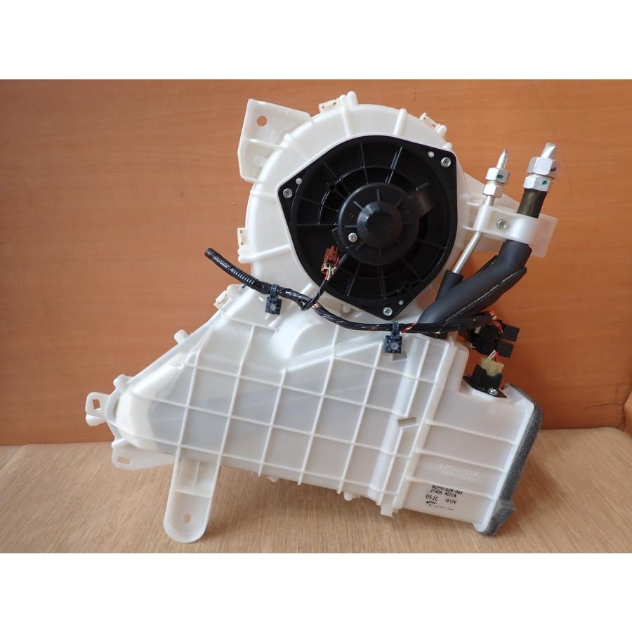 H22 ステップワゴンスパーダ RK5 リアヒーターユニット/ヒーターコン |  | 05