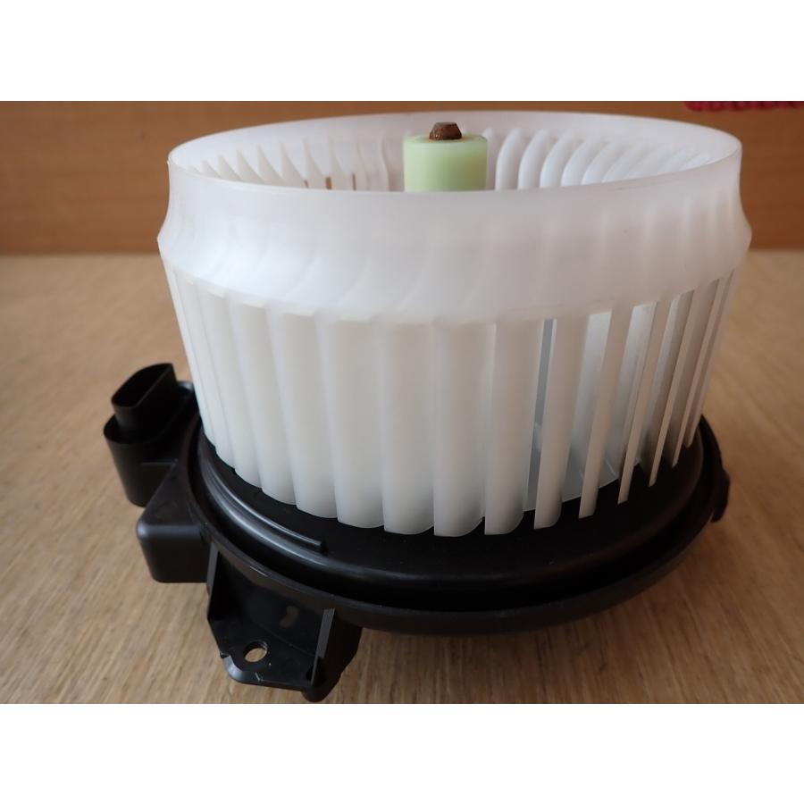 H20 bB QNC21 ヒーターモーター/ブロアファン |  | 02