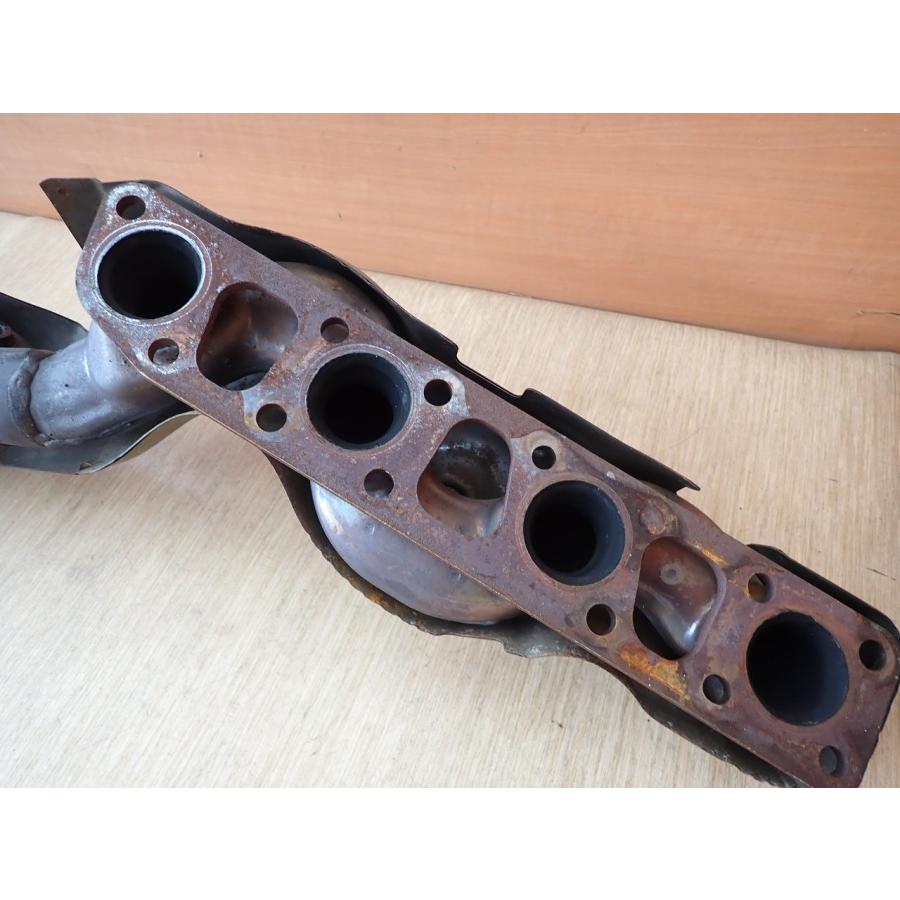 H13 シーマ GF50 エキマニ/エキゾーストマニホールド 左側 |  | 01