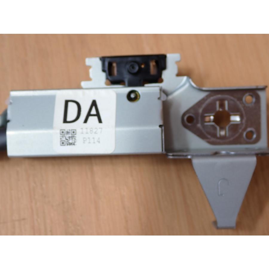 H23 レクサス CT200 ZWA10 フロントガラスアンテナ |  | 05