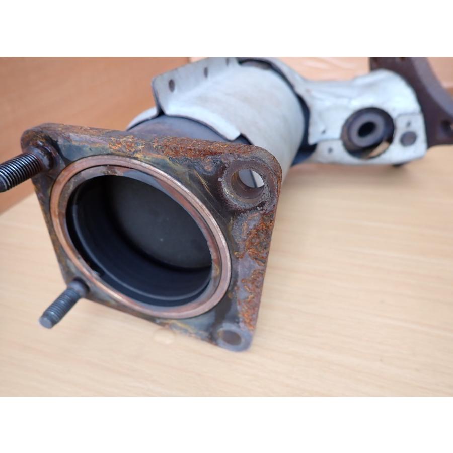 H22 エルグランド PNE52 4WD 触媒/ショクバイ/しょくばい |  | 02