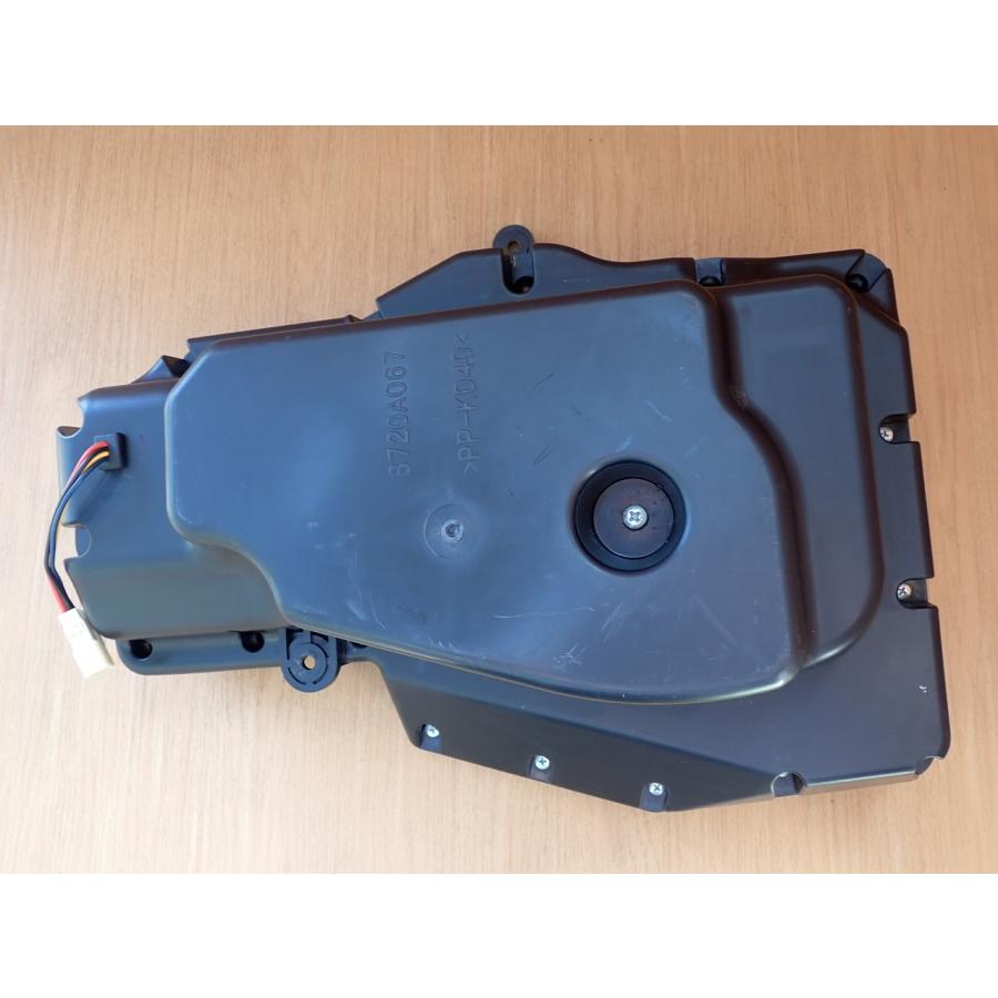 H22 デリカD:5 CV5W ウーファー |  | 02