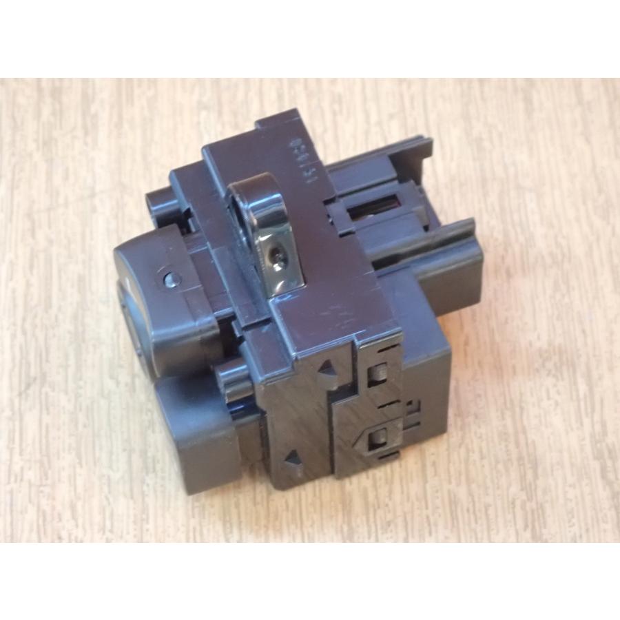 H23 モコ MG33S ミラースイッチ |  | 03