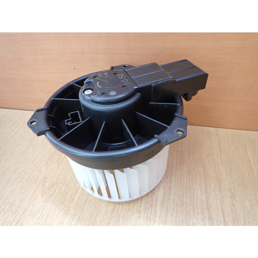 H23 モコ MG33S ヒーターモーター/ブロアファン |  | 01