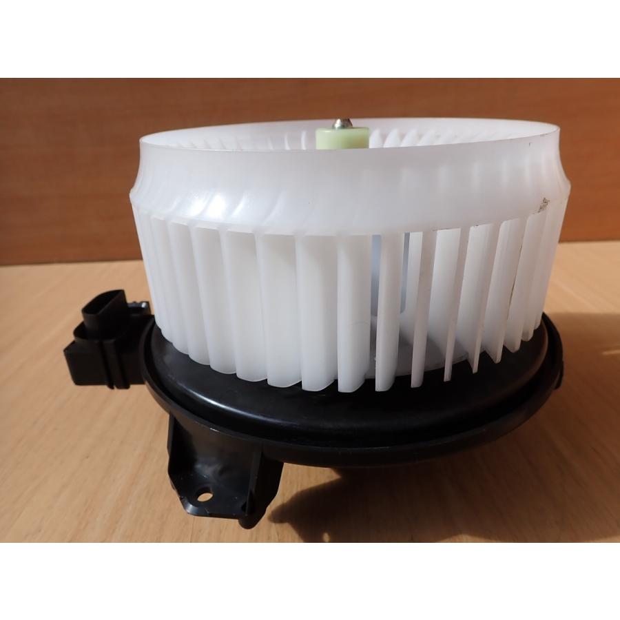 H25 ８６ ZN6 ヒーターモーター/ブロアファン |  | 02