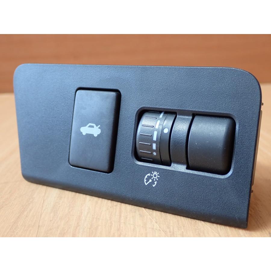 H25 ８６ ZN6 トランク・レベリングスイッチ |  | 01