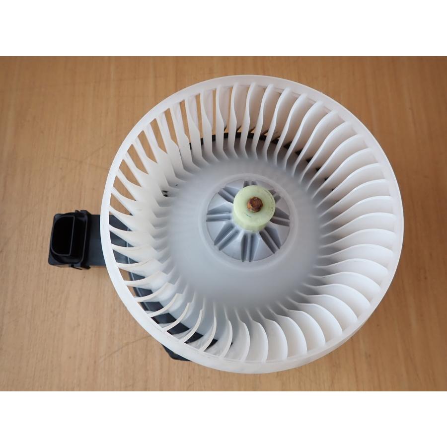 H27 レジェンド KC2 ヒーターモーター/ブロアファン |  | 01