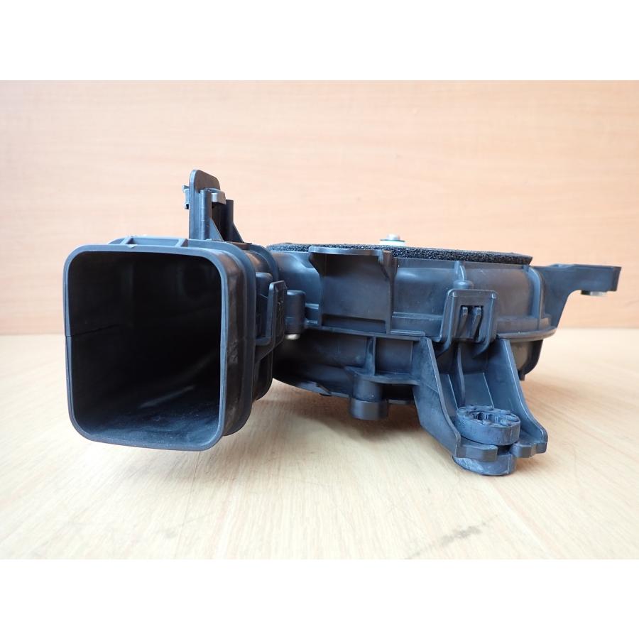 H27 レジェンド KC2 ハイブリッドバッテリー用ファン |  | 02