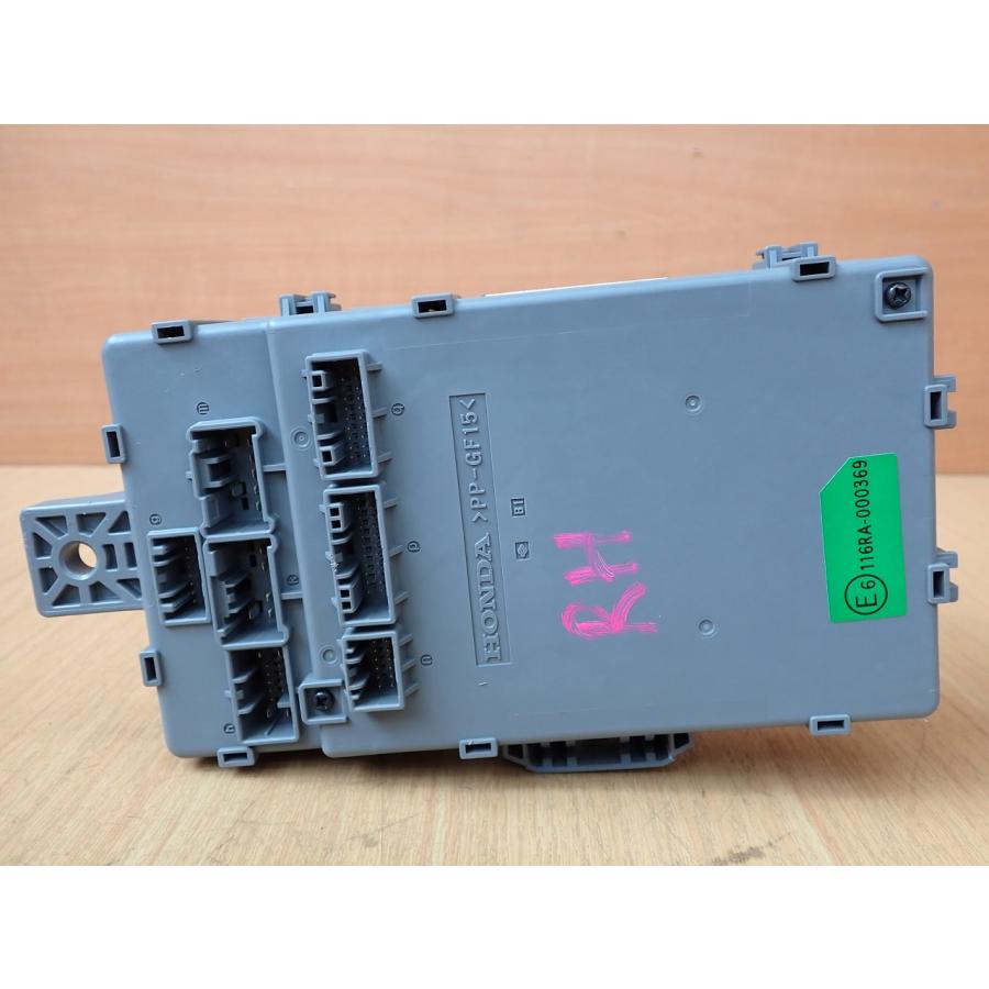 H27 レジェンド KC2 ヒューズボックス/フューズボックス/右側 |  | 03