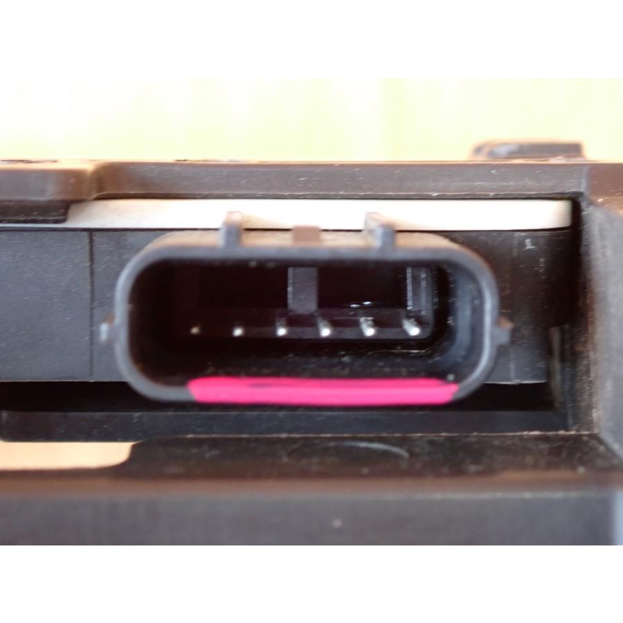 H27 レジェンド KC2 レーダーセンサー 右側 |  | 02