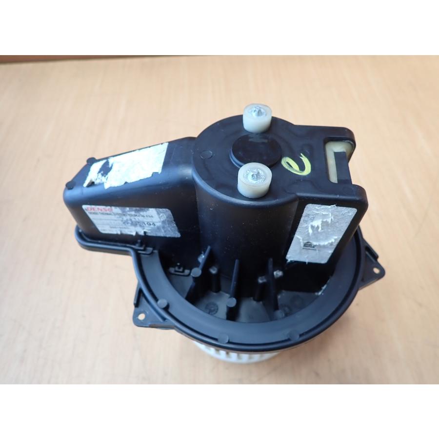 H26 フィアット 500 ヒーターモーター/ブロアファン |  | 03