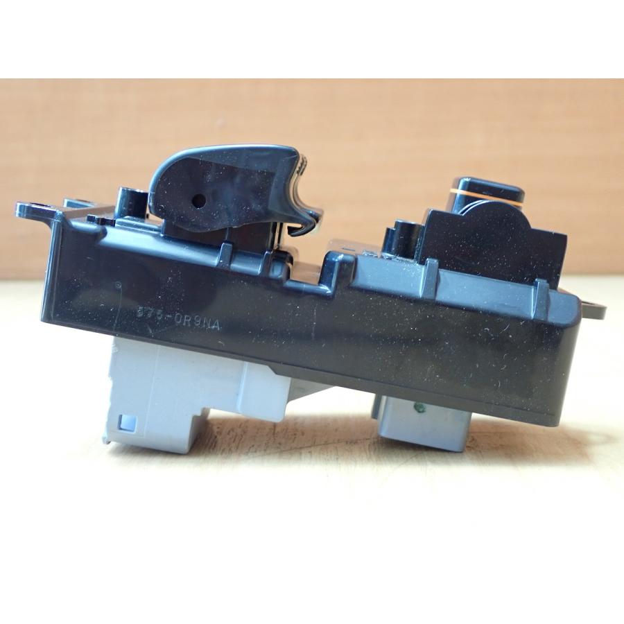 H22 ライトエース S402M パワーウインドウスイッチ/PWスイッチ |  | 02