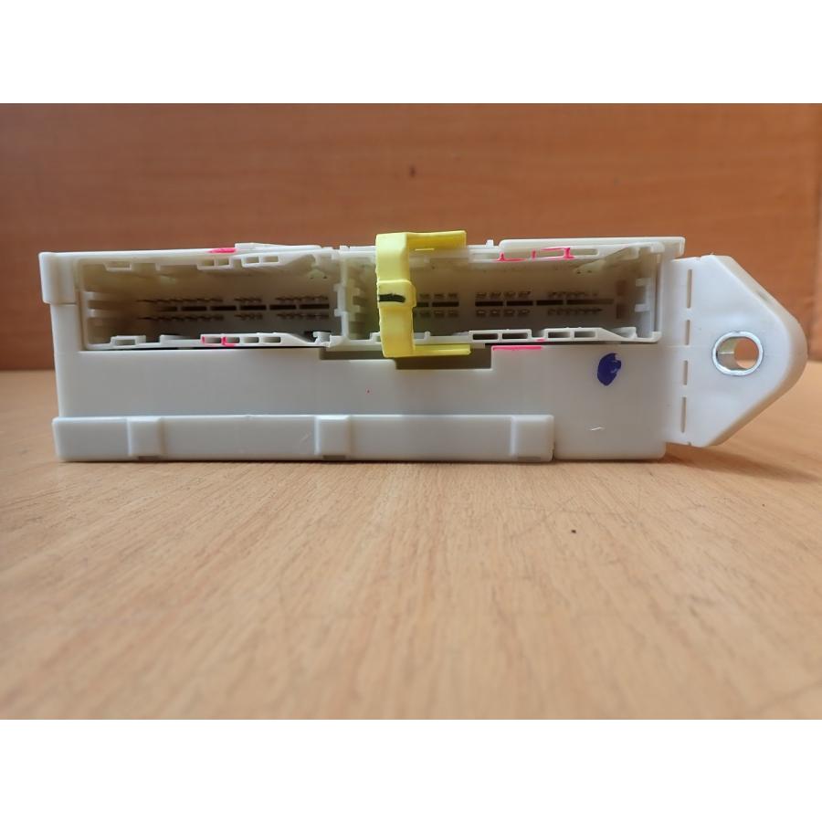 H24 エスティマ ACR50W 助手席側ヒューズボックス/フューズボックス 