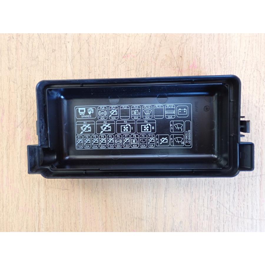 H25 BMW ミニ ZA16 リレーボックス |  | 02