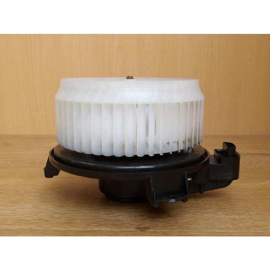 H24 ヴェルファイア ATH20W ヒーターモーター/ブロアファン |  | 02