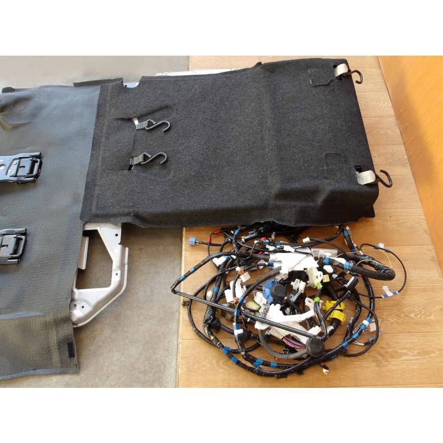 H29 ノア ZRR85G 福祉用スローバー＆固定用機械 |  | 03