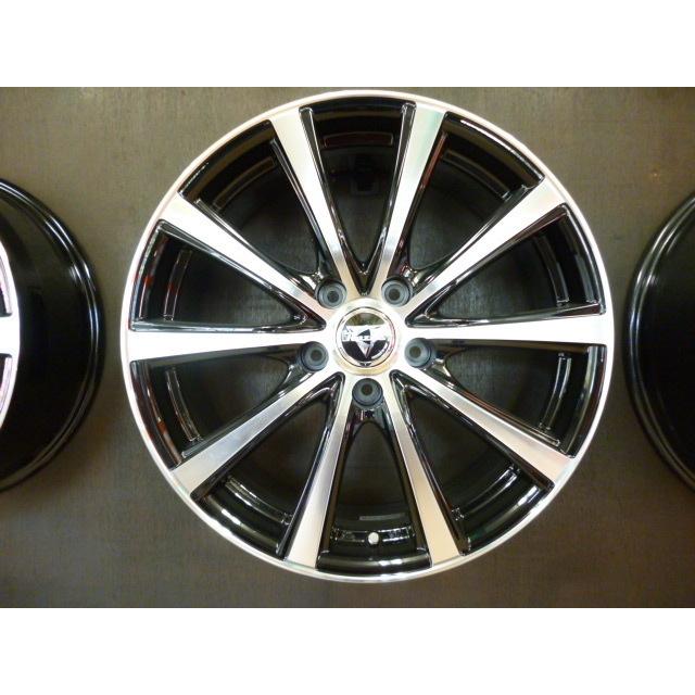 24展示品【4本セット】Razee XV 18×7.0J 114.3-5H+38 ハブ径73mm 展示 