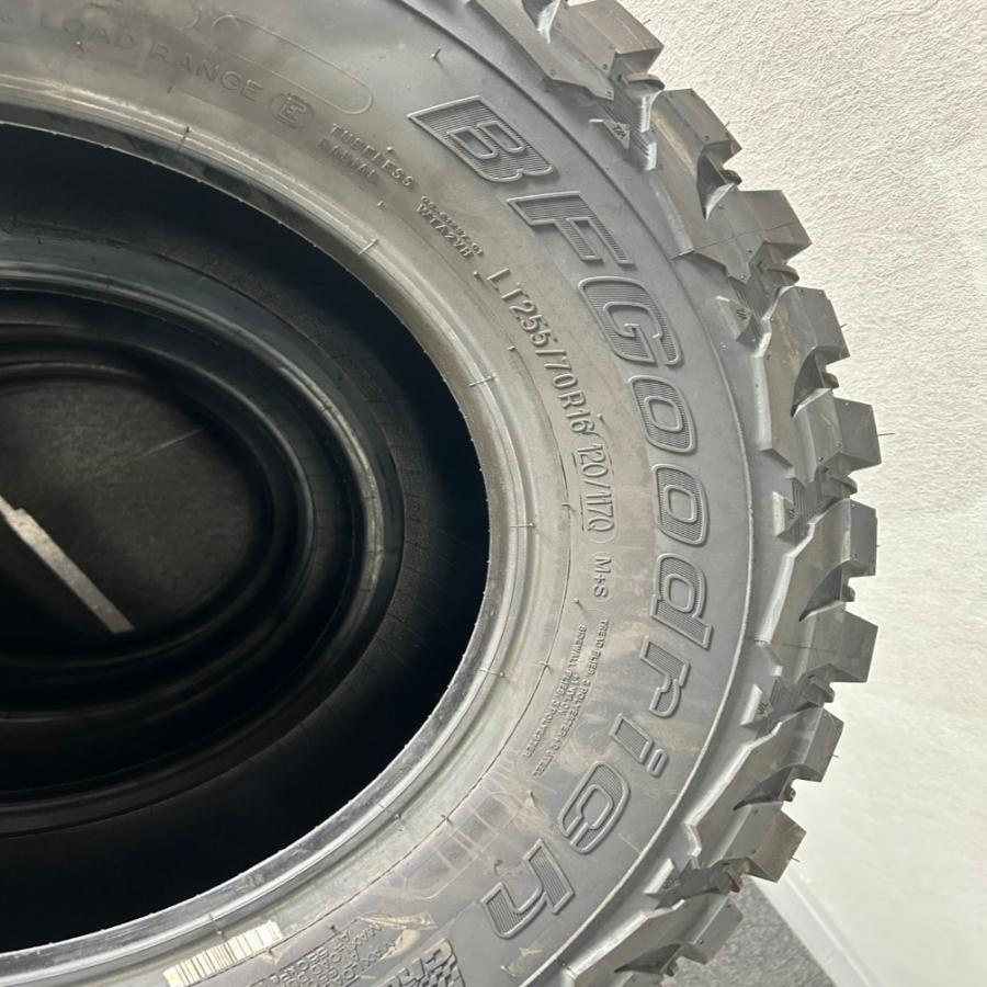 999.新品 2024年製 LT255/70R16 120/117Q BFGoodrich ビーエフグッドリッチ TL MUD TERRAIN T/A KM3 4本セット 早い者勝ち☆の画像