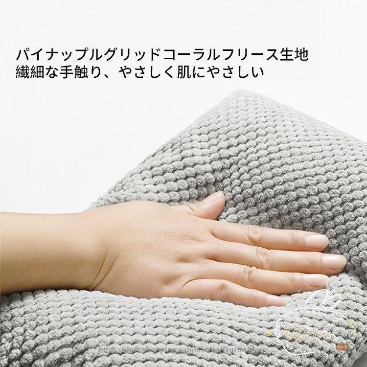 ドライブボックス 中・小型犬猫 ドライブシート ペット用安全シート 犬猫用ベッド 肘掛け 車載クッション カーベッド ドライブ用品 安全簡易 取り付け ふわふわ |  | 06