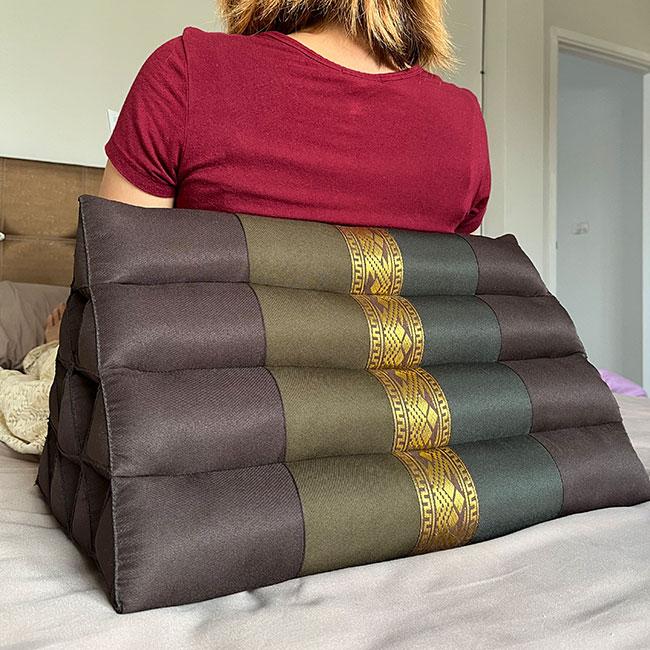 三角枕 三角 クッション 枕 4段 F 紫 ワイン 足枕 読書枕 無地 モダン 背もたれ 足置き クッション 足枕 読書枕 腰痛 |  | 04