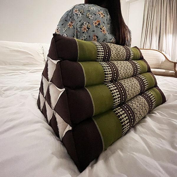 三角枕 三角 クッション 4段 象柄 茶 ( 背もたれクッション 足置きクッション 足枕 読書枕 腰痛 ホテル アジアン ) |  | 03