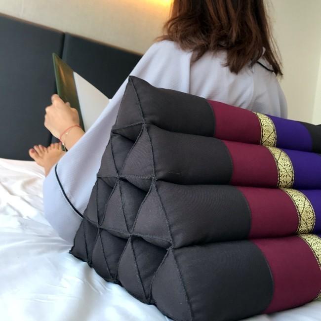 三角枕 三角 クッション 枕 4段 M 黒 茶 足枕 読書枕 無地 モダン 背もたれ 足置き クッション 足枕 読書枕 腰痛 |  | 02