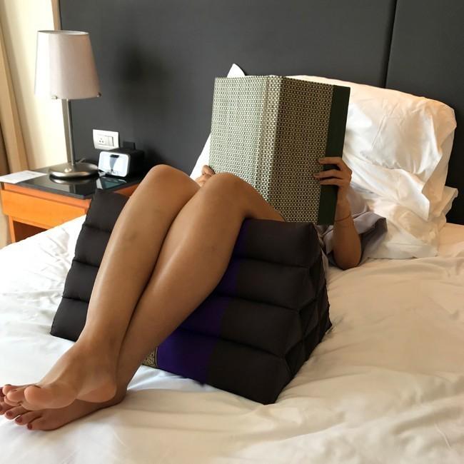 三角枕 タイ 三角 クッション 枕 4段 Q カーキ ダークグリーン 足枕 読書枕 無地 モダン 座椅子 昼寝 ごろ寝 おしゃれ リゾート ホテル |  | 09
