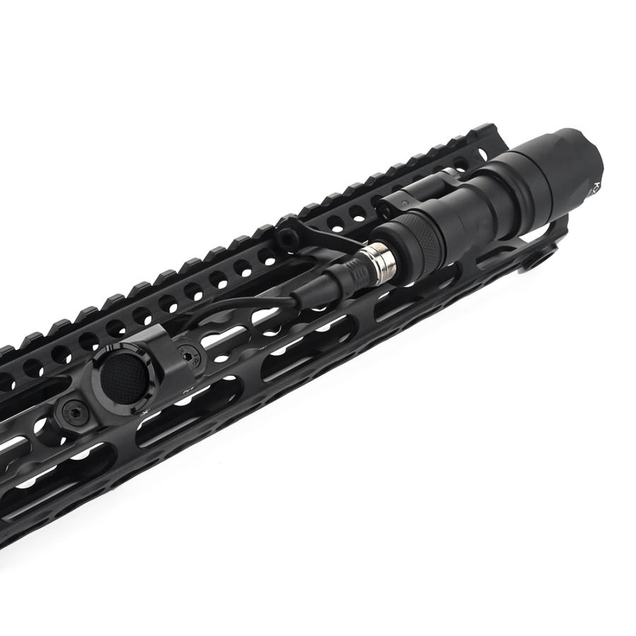 電動ガン カスタムパーツ m-lok keymod ボタン圧力スイッチ ウエポンライトスイッチ DBAL-A2 peq15 レプリカ  BK-SF-Plug｜believe555｜05