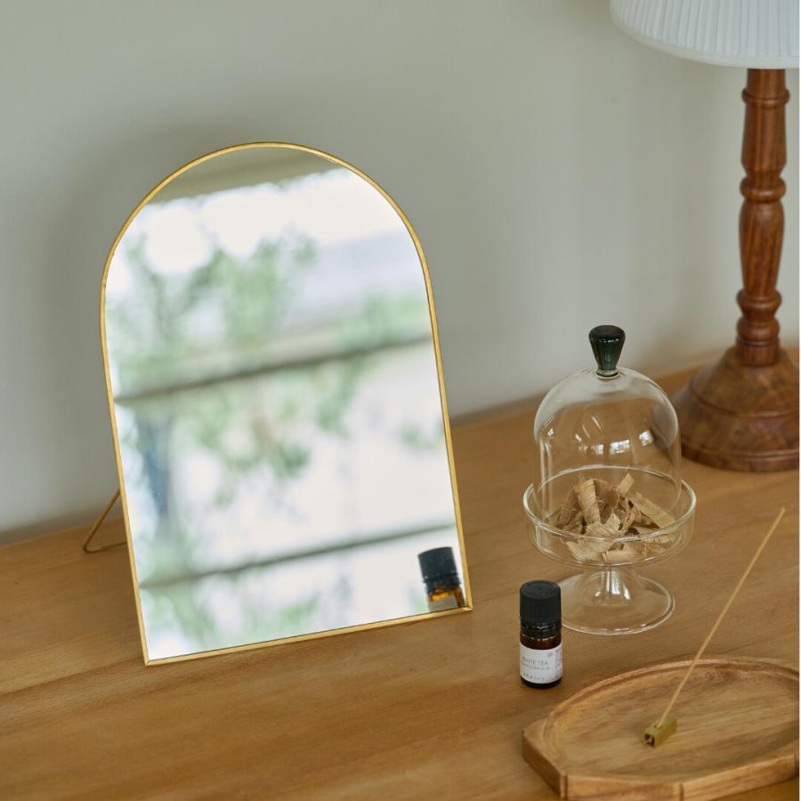 空間に溶け込むスタンドミラー 鏡 シンプルインテリア 真鍮フレーム