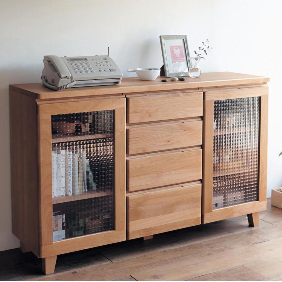 ベルメゾン　日本製　木製キャビネット ガラス扉付き　キャスター付き ベルメゾン 日本製 木製キャビネット ガラス扉付き キャスター付き