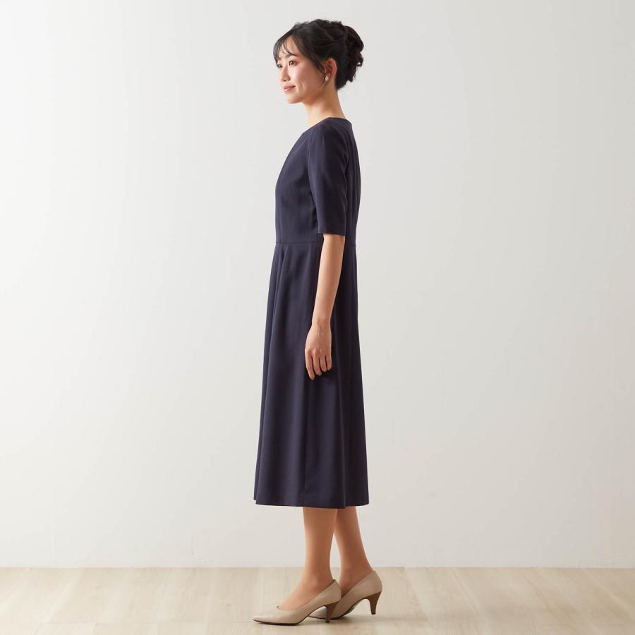 美品　フォーマル　黒　13AR 楽天市場】【ベルメゾン】ノーカラーアンサンブルスーツ【喪服