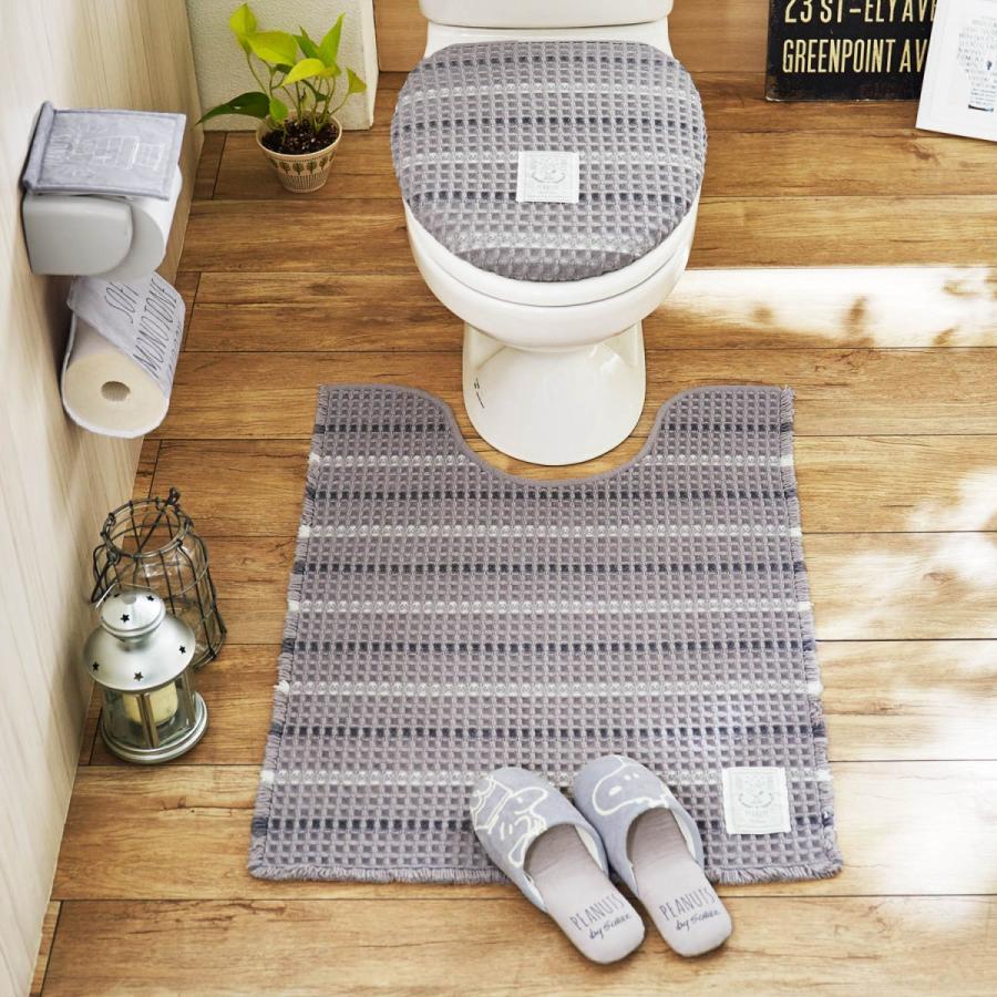 トイレマット スヌーピー ピーナッツ 洗える すべりにくい ワッフル おしゃれ アイボリー系 標準マット O Uフタカバーセット ベルメゾン Paypayモール店 通販 Paypayモール