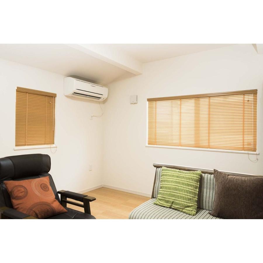 まとめ買い歓迎 カーテン 安い おしゃれ ロールスクリーン ブラインド シェード 木目調のナチュラルなアルミブラインド オフホワイト 約165 138 ベルメゾン Paypayモール店 通販 Paypayモール 毎回完売 Www Skylanceronline Com