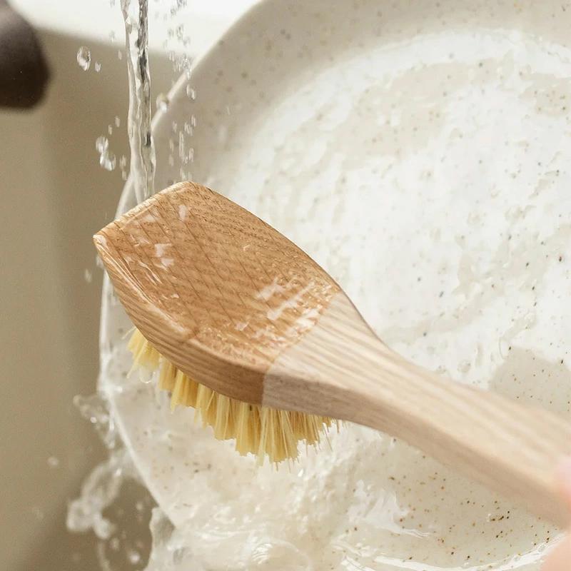 ディッシュ ブラシ ホース HUMDAKIN（ハムダキン）タンピコ NO.388 北欧 デンマーク オーク材 天然無垢材 キッチン 食器用ブラシ おしゃれ シンプル 食器洗い |  | 02