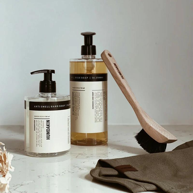 ディッシュ ブラシ ホース HUMDAKIN（ハムダキン）NO.389 馬毛100％ 北欧 デンマーク オーク材 天然無垢材 キッチン 食器用ブラシ おしゃれ シンプル 食器洗い |  | 03