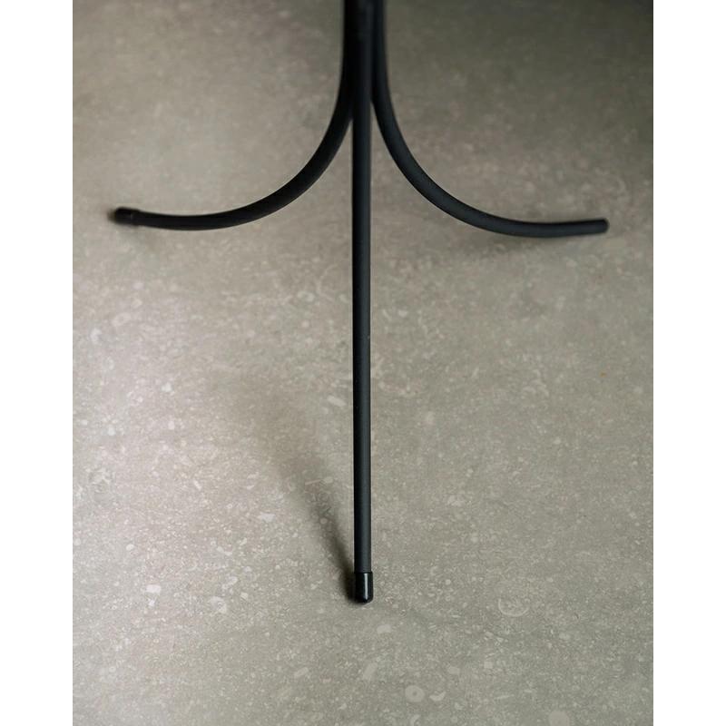 プランター オドー コペンハーゲン メニュー ウマノフ プランター（S) 高さ27cm 直径27cm  5710539 Audo 北欧 鉢カバー インテリア  おしゃれ シンプル モダンの画像